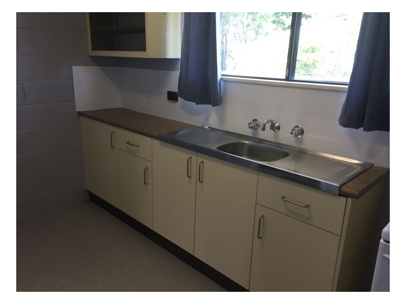 2/11 Balblair Street, Guyra NSW 2365