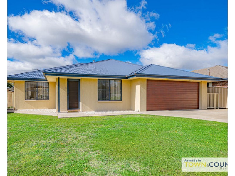 22 Rusden Court, Armidale NSW 2350
