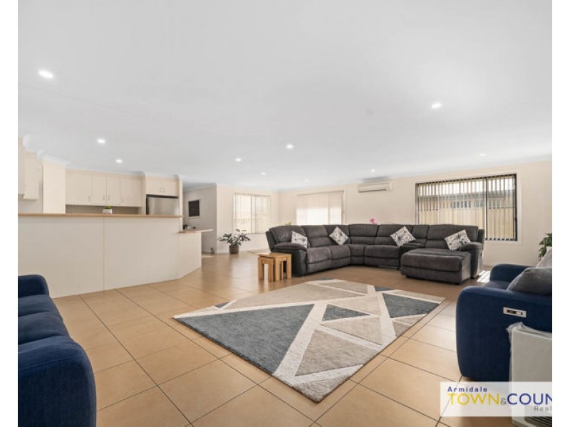 22 Rusden Court, Armidale NSW 2350