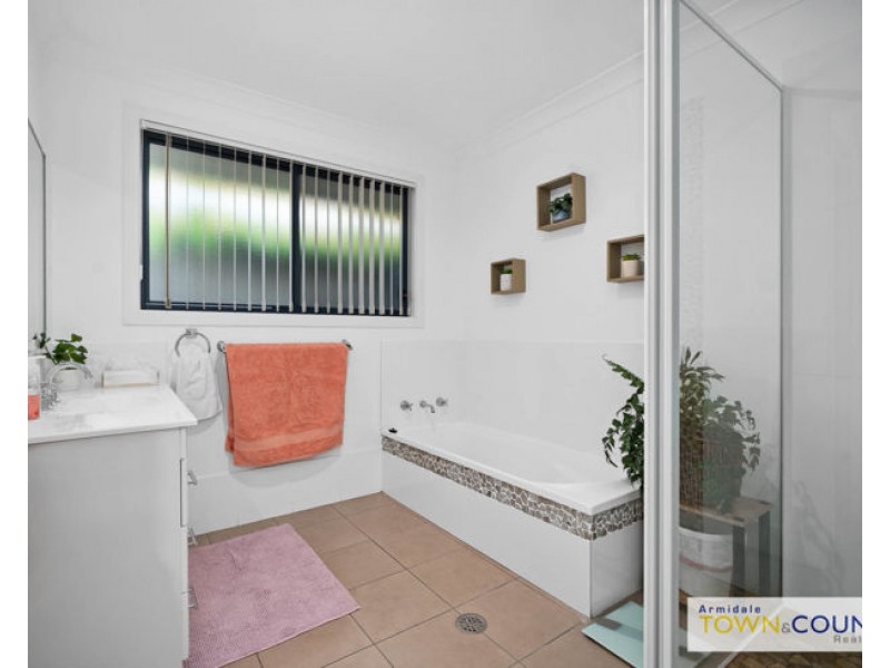 22 Rusden Court, Armidale NSW 2350