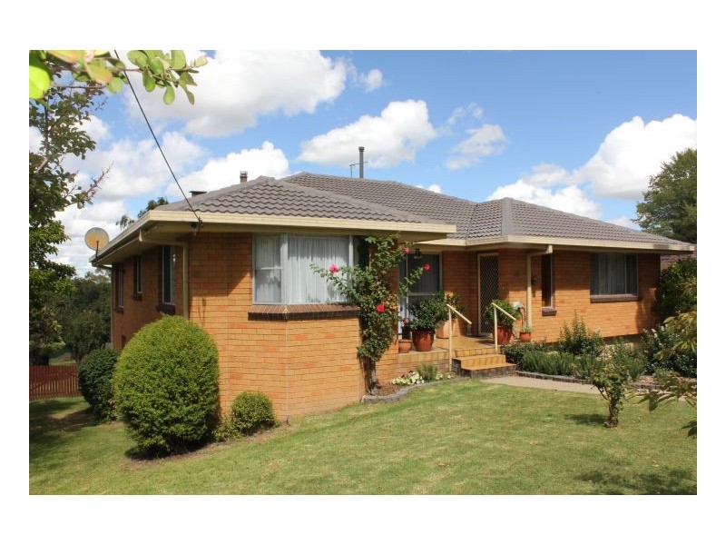 22. Gordon Street, Armidale NSW 2350