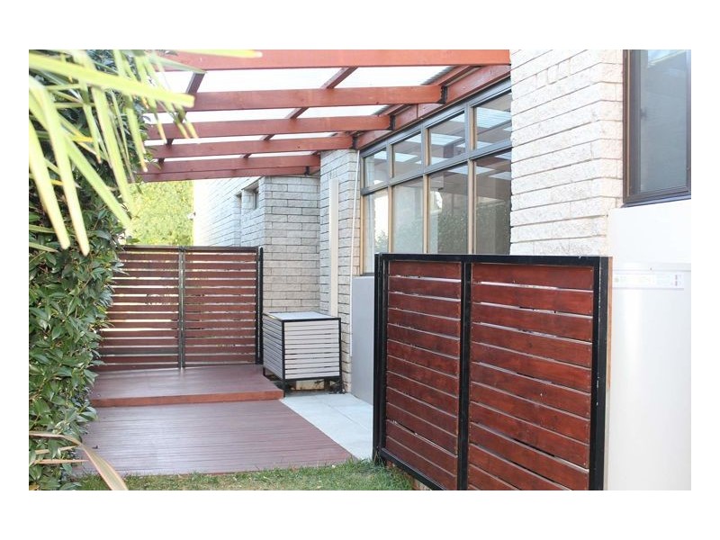 2/143 Faulkner Street, Armidale NSW 2350