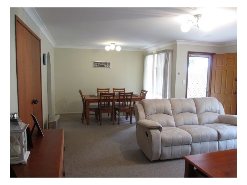 1/8. Nathaniel Pidgeon Drive, Armidale NSW 2350