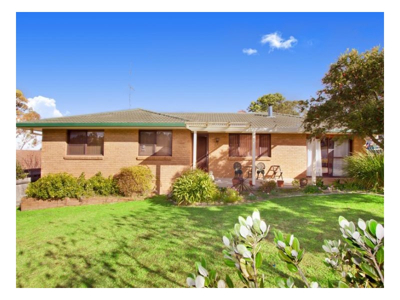 14 Yallambee Ave, Armidale NSW 2350