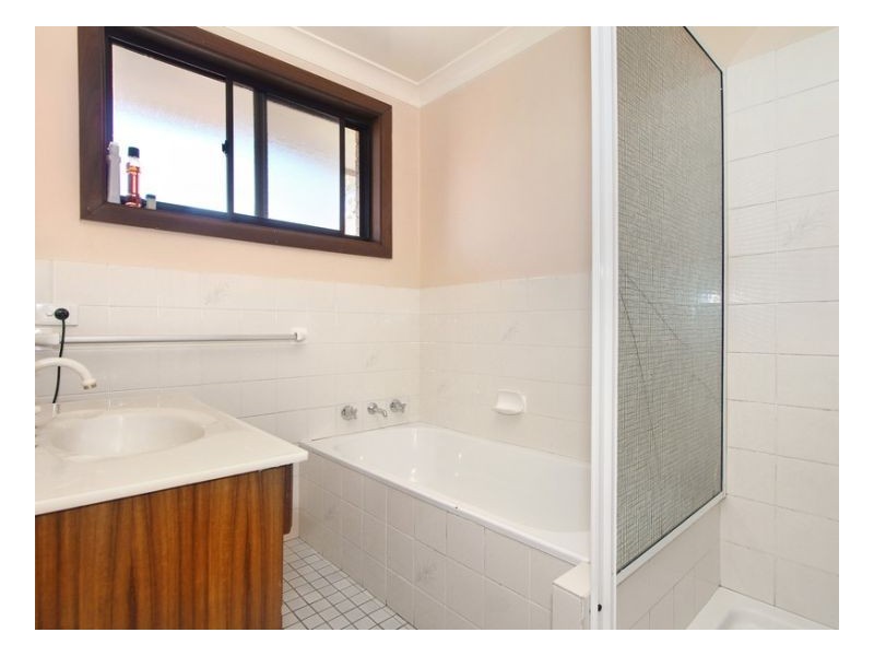 14 Yallambee Ave, Armidale NSW 2350