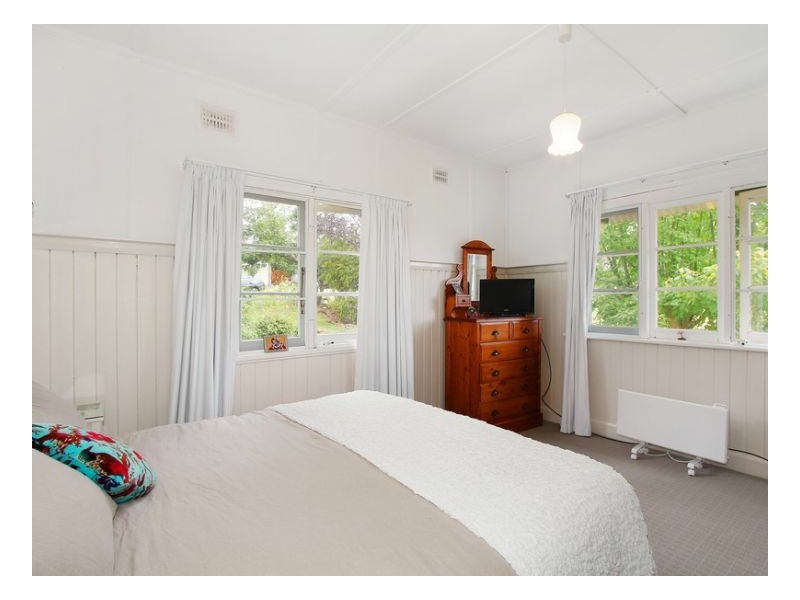 50. Budumba, Armidale NSW 2350