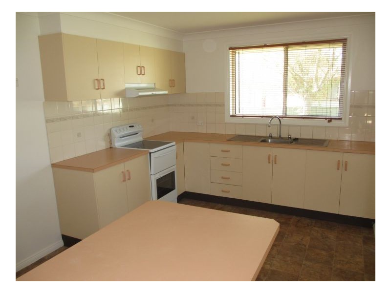 8. Eva Place, Armidale NSW 2350