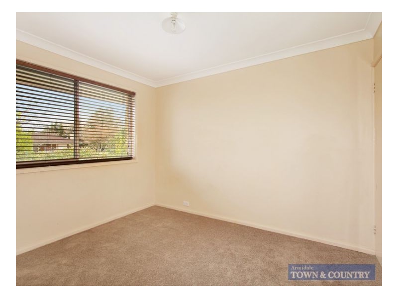 8 Carey Avenue, Armidale NSW 2350