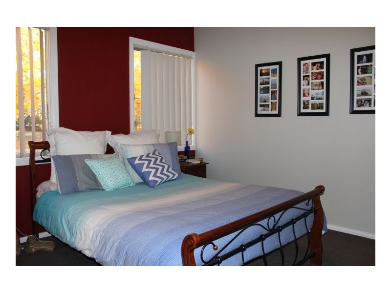 8 Marne Street, Guyra NSW 2365