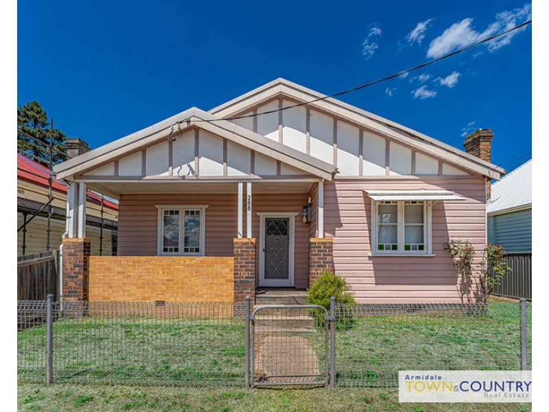 288 Beardy Street, Armidale NSW 2350