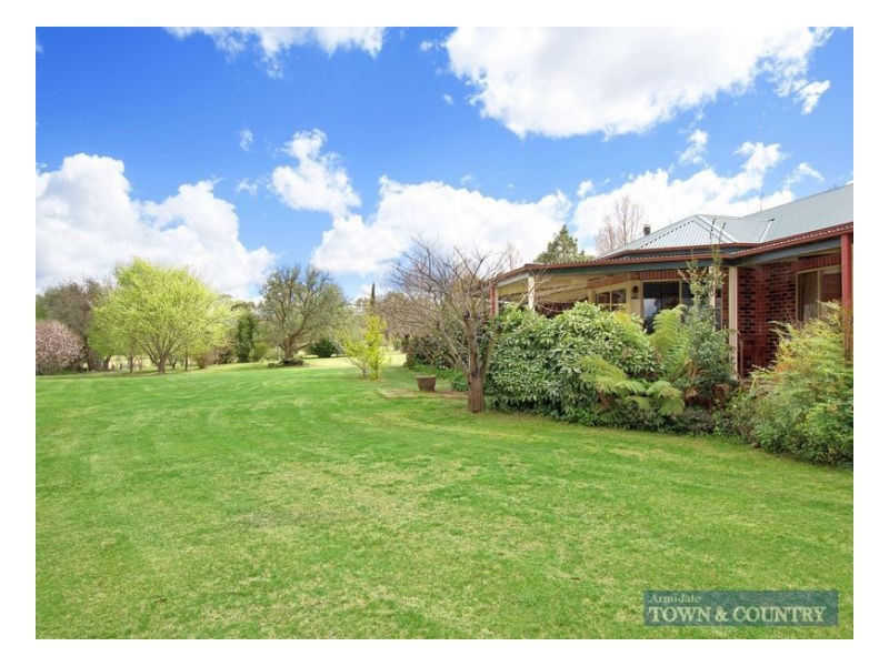 333 Apple Tree Hill, Armidale NSW 2350