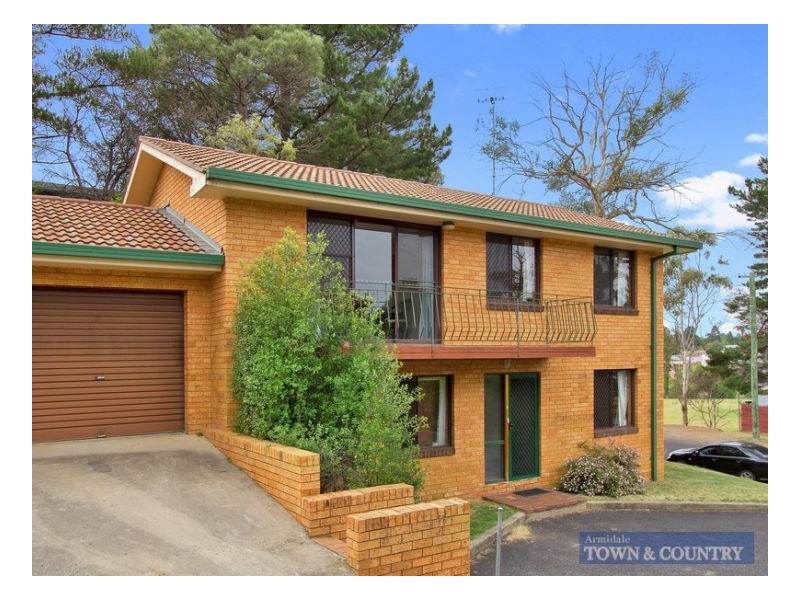 2/167 Kirkwood, Armidale NSW 2350
