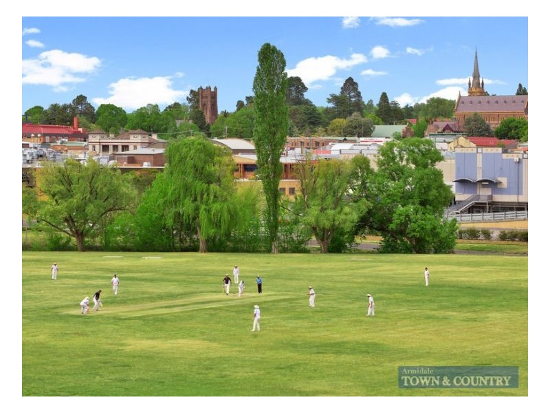 2/167 Kirkwood, Armidale NSW 2350