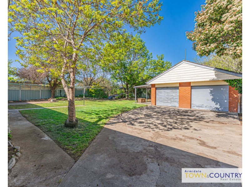 65 Canambe Street, Armidale NSW 2350