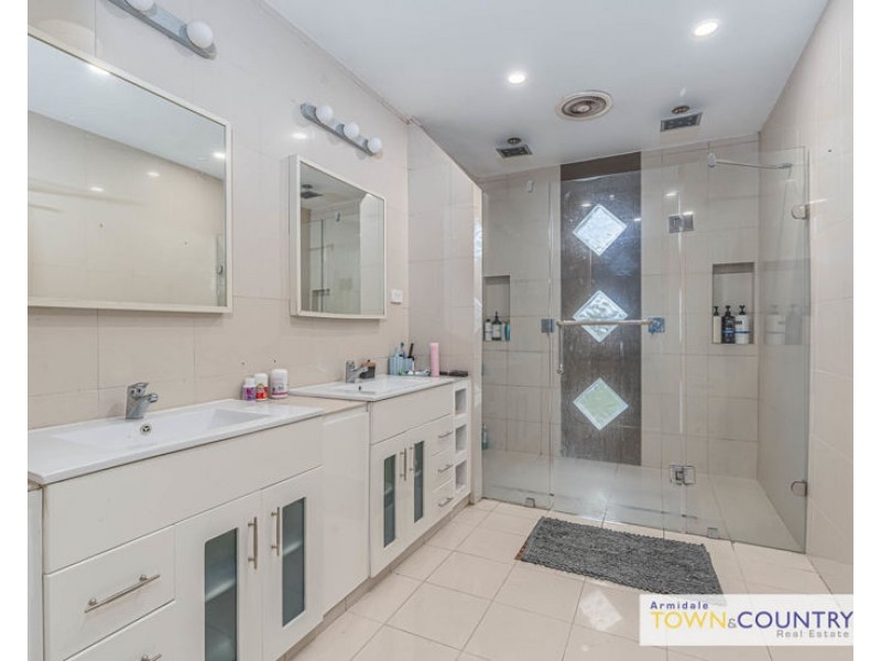 4 Claude Street, Armidale NSW 2350