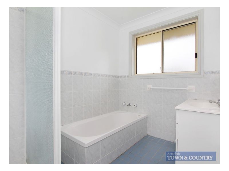 1 Ishbell Drive, Armidale NSW 2350