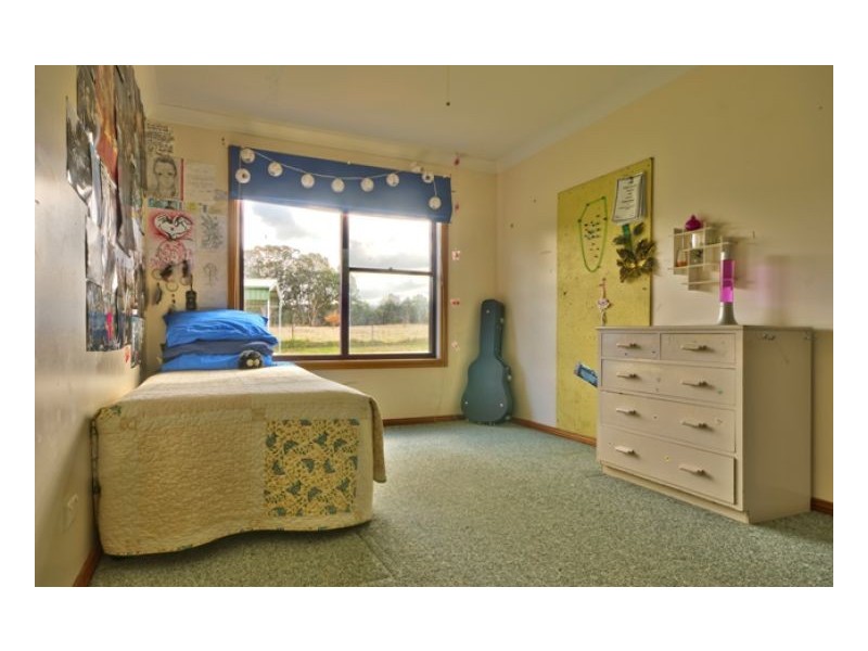 70 Kareela Rd, Invergowrie NSW 2350