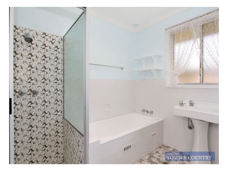 10 Simpson Avenue, Armidale NSW 2350