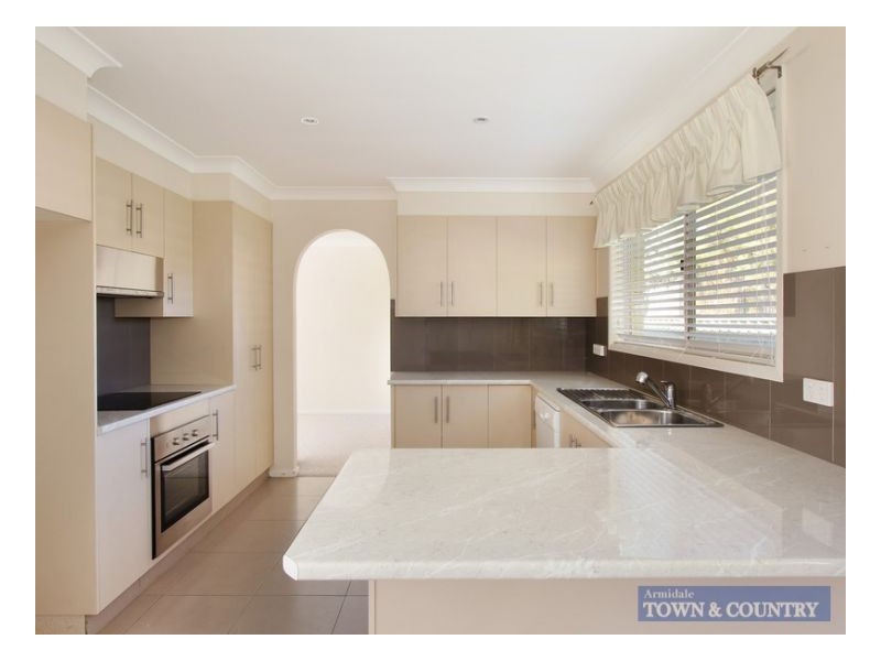 8 Kurrajong Close, Armidale NSW 2350