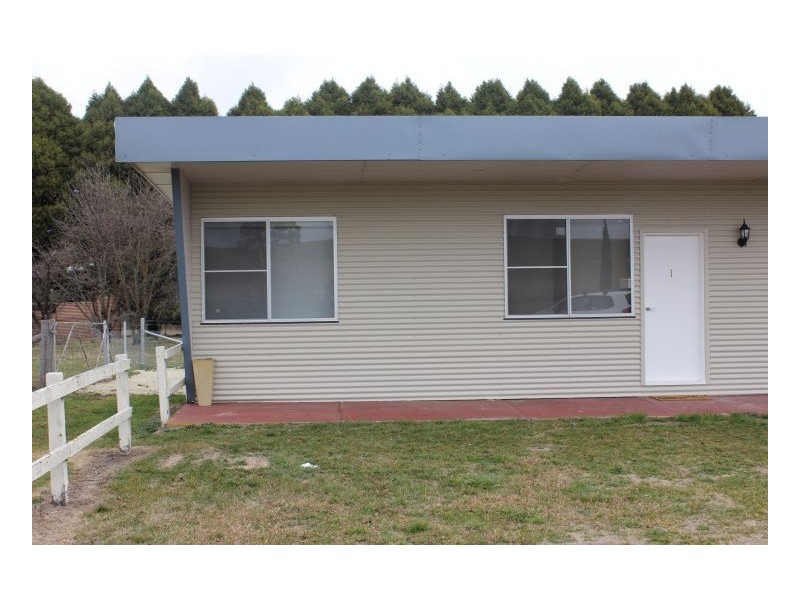 3174 New England Highway, Black Mountain NSW 2365