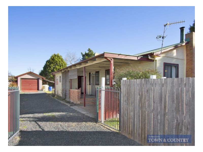 26 Drew Street, Armidale NSW 2350