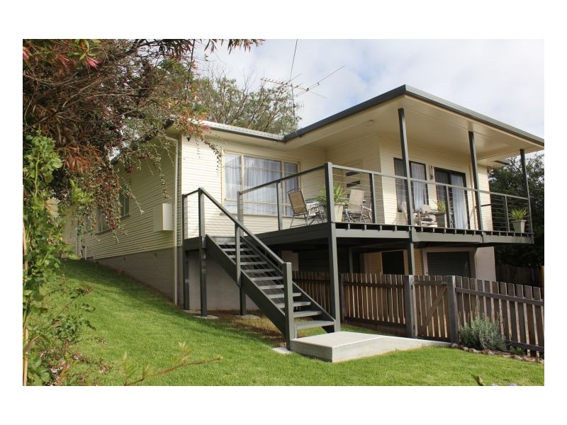 6. Laurence Avenue, Armidale NSW 2350