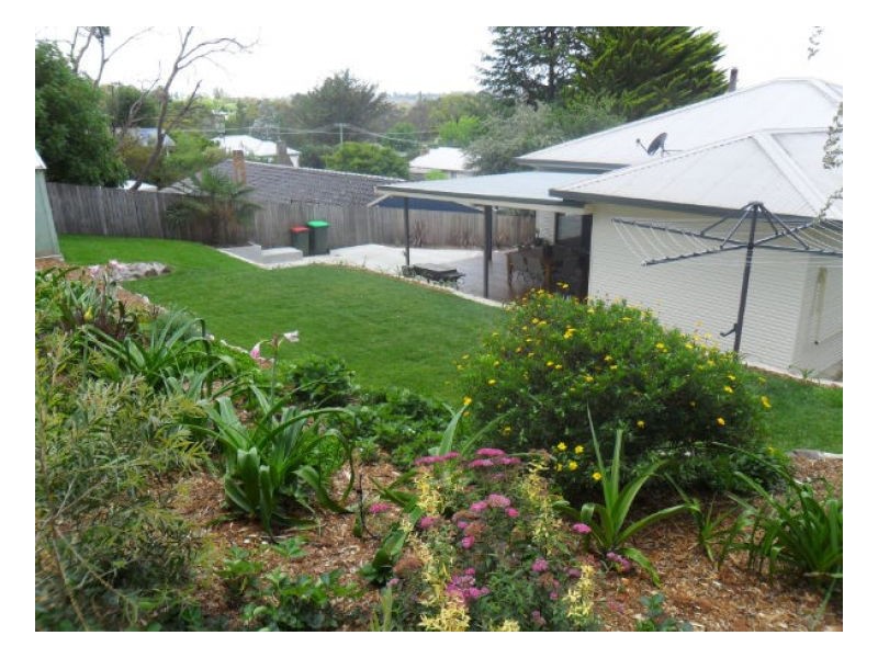 6. Laurence Avenue, Armidale NSW 2350