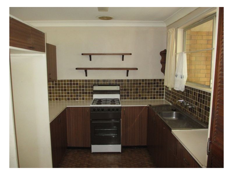 2/5 Oak Tree Drive, Armidale NSW 2350