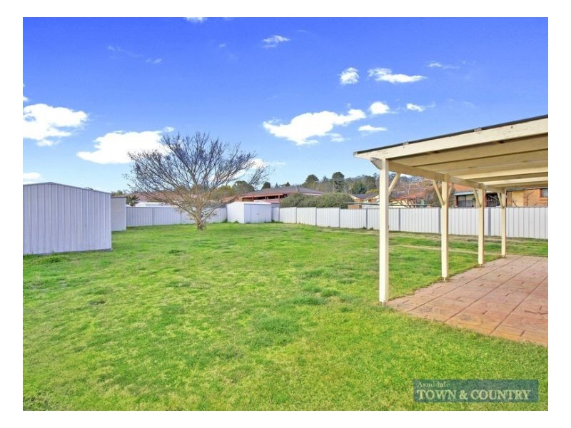 28 Macdonald Drive, Armidale NSW 2350