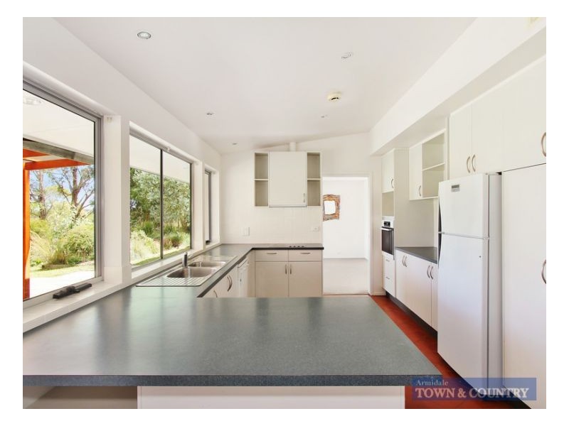 12 Eulahbar Cres, Armidale NSW 2350