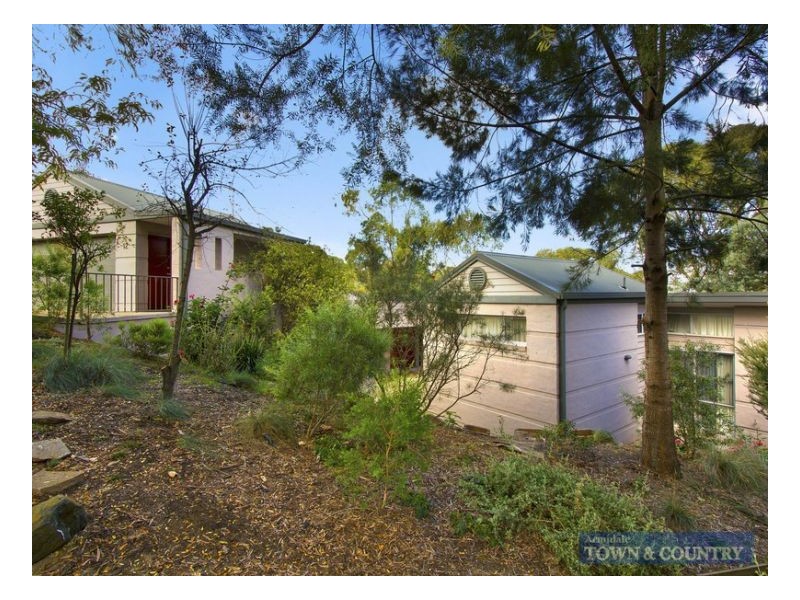 12 Eulahbar Cres, Armidale NSW 2350