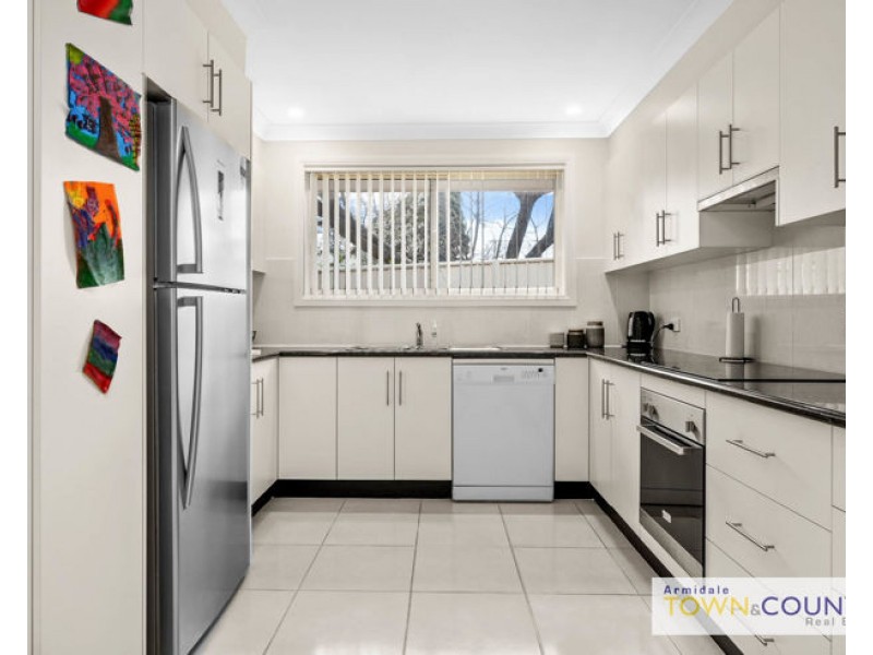 5a Mayfield Avenue, Armidale NSW 2350