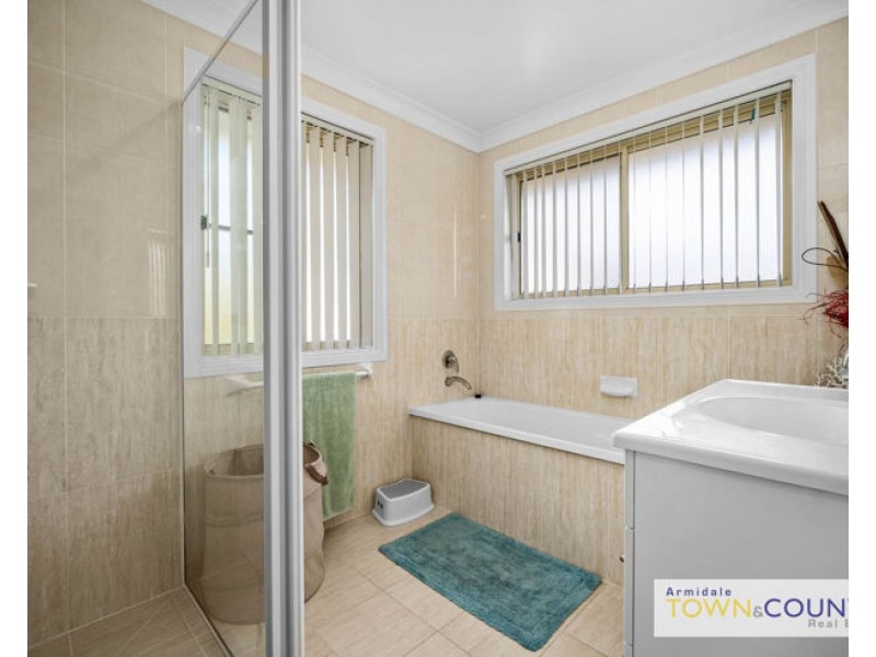 5a Mayfield Avenue, Armidale NSW 2350