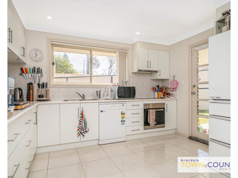 5 Mayfield Avenue, Armidale NSW 2350
