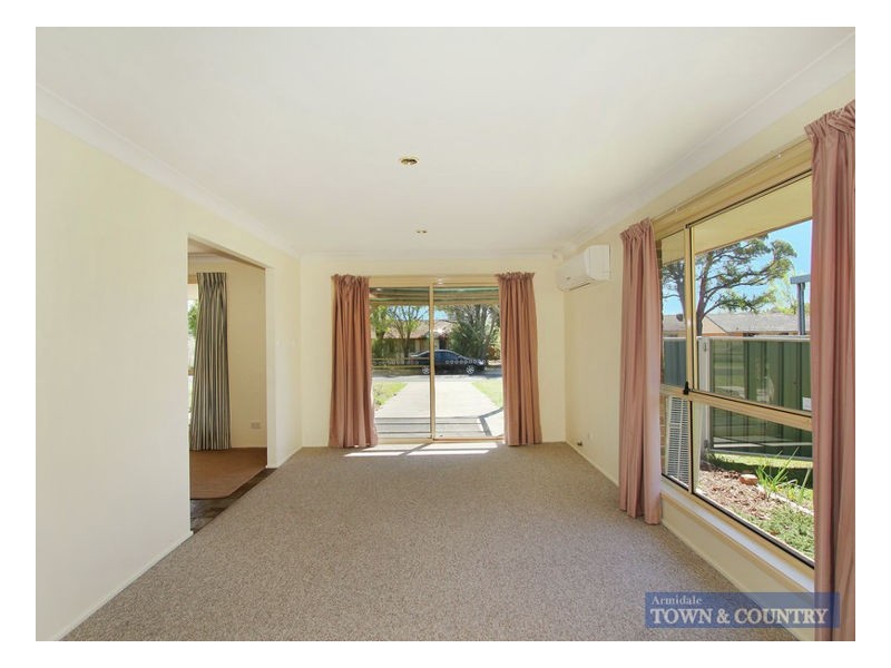 42 Claude Street, Armidale NSW 2350