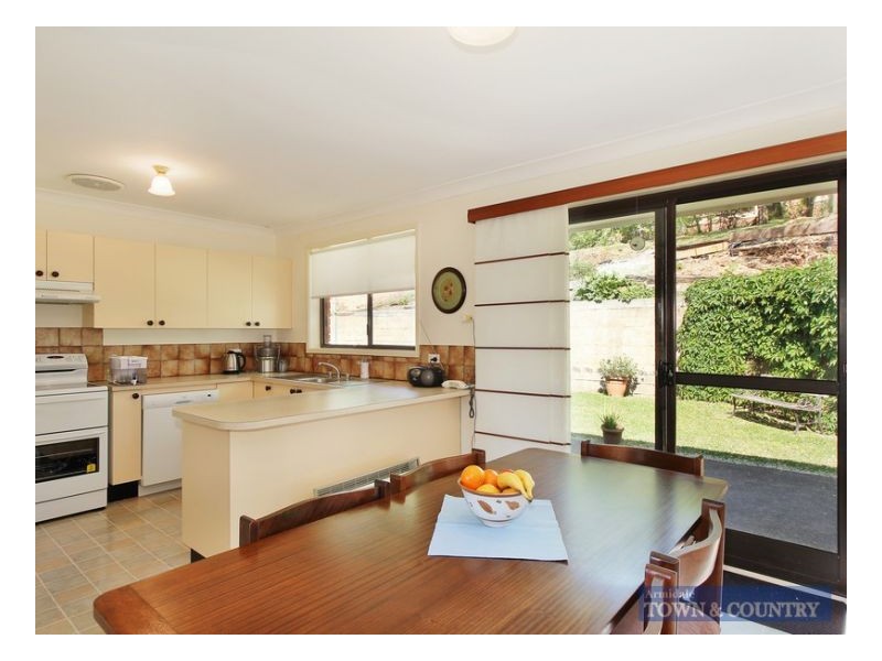 14 Curtis Street, Armidale NSW 2350