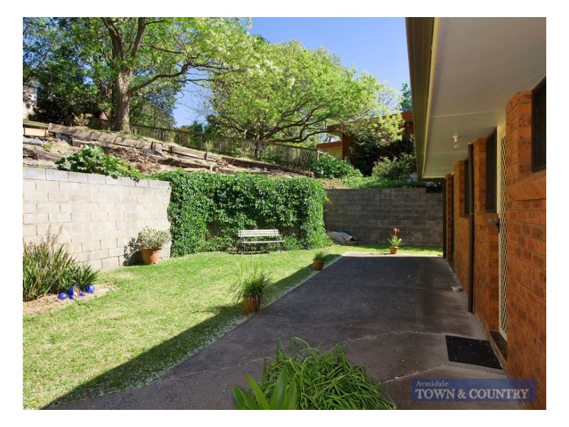 14 Curtis Street, Armidale NSW 2350