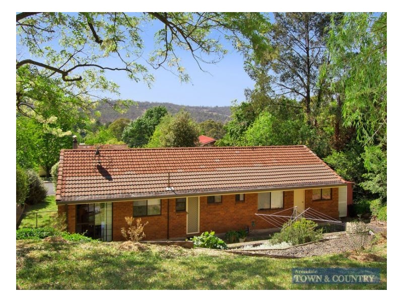 14 Curtis Street, Armidale NSW 2350