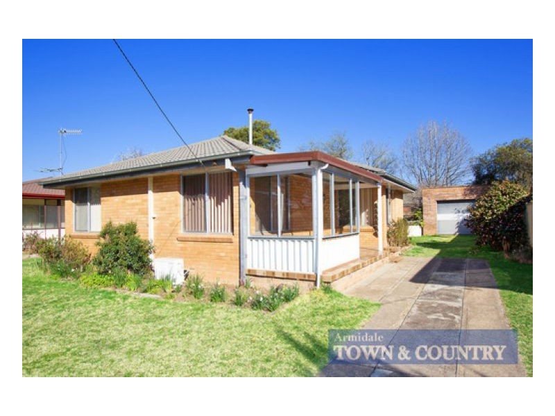 22 Judith Street, Armidale NSW 2350