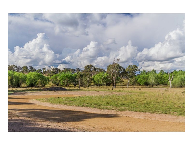 62 Coluche Road, Armidale NSW 2350