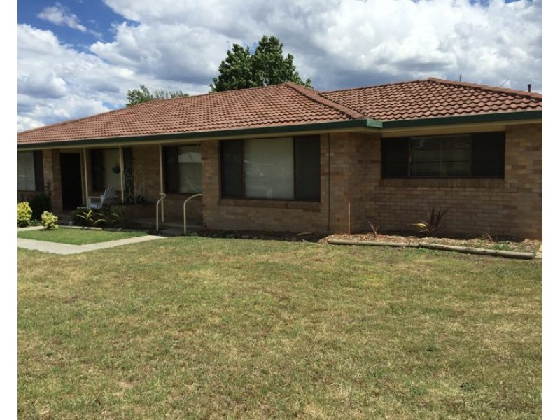 1/56 Simmons Street, Armidale NSW 2350