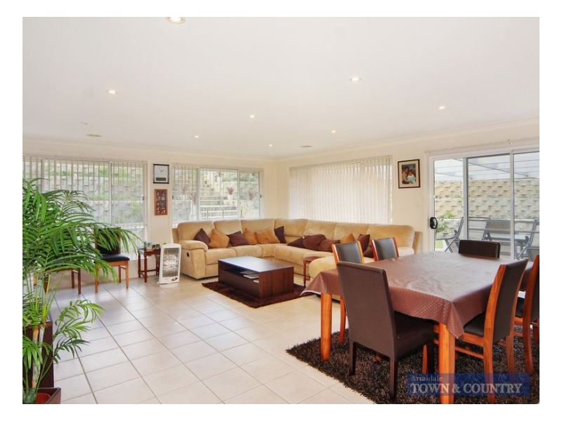 81 Ash Tree Drive, Armidale NSW 2350