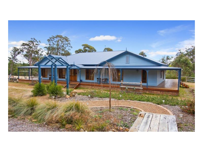 83 Ursula Road, Armidale NSW 2350