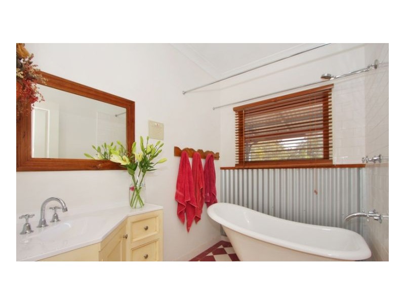 83 Ursula Road, Armidale NSW 2350