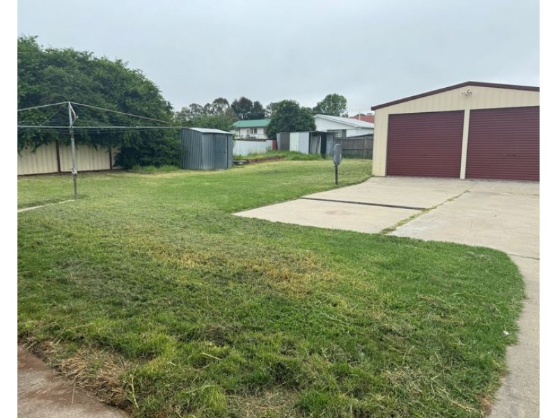 48 Mossman Street, Armidale NSW 2350