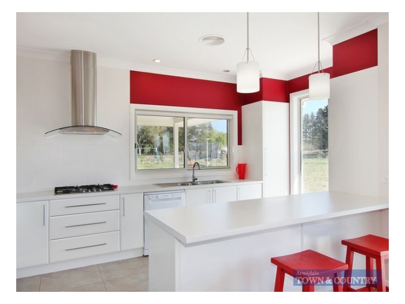 29 Macleay Way, Armidale NSW 2350