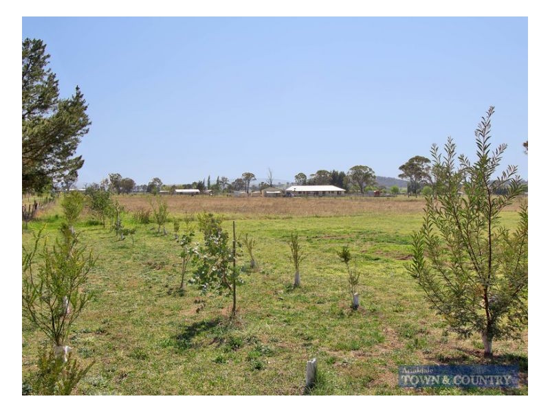 29 Macleay Way, Armidale NSW 2350