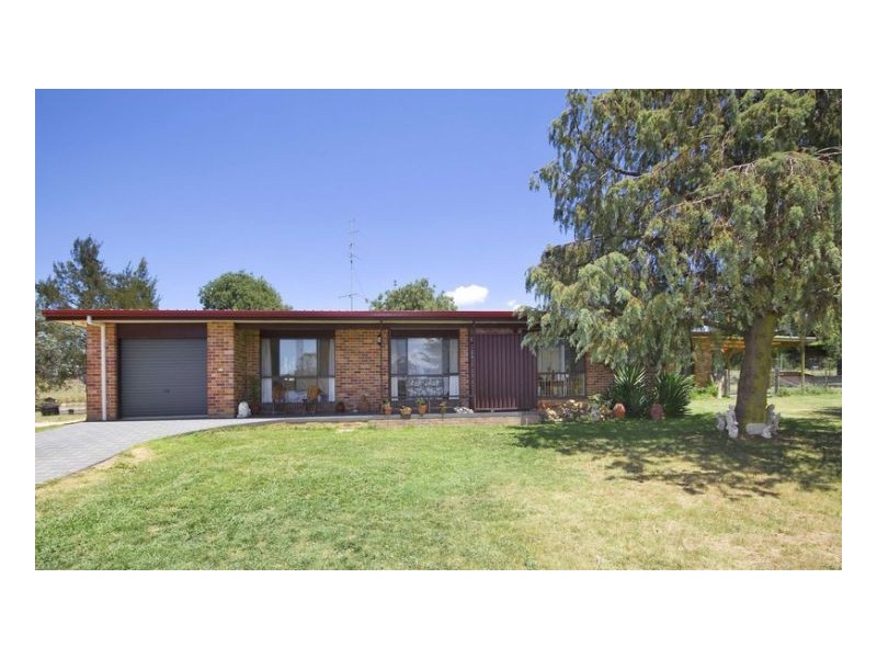57 Blanch Road, Armidale NSW 2350