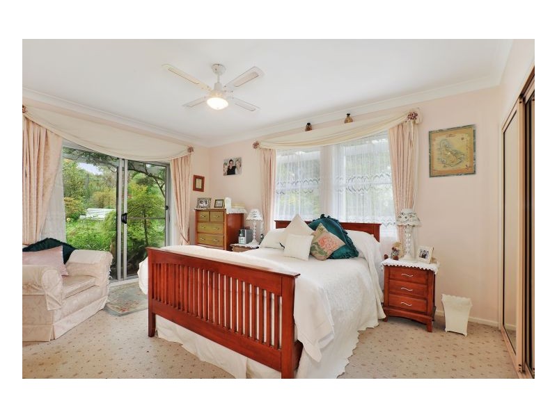 2 Lynches Road, Armidale NSW 2350