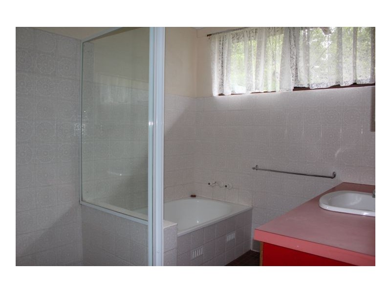 11 Bona Vista Road, Armidale NSW 2350